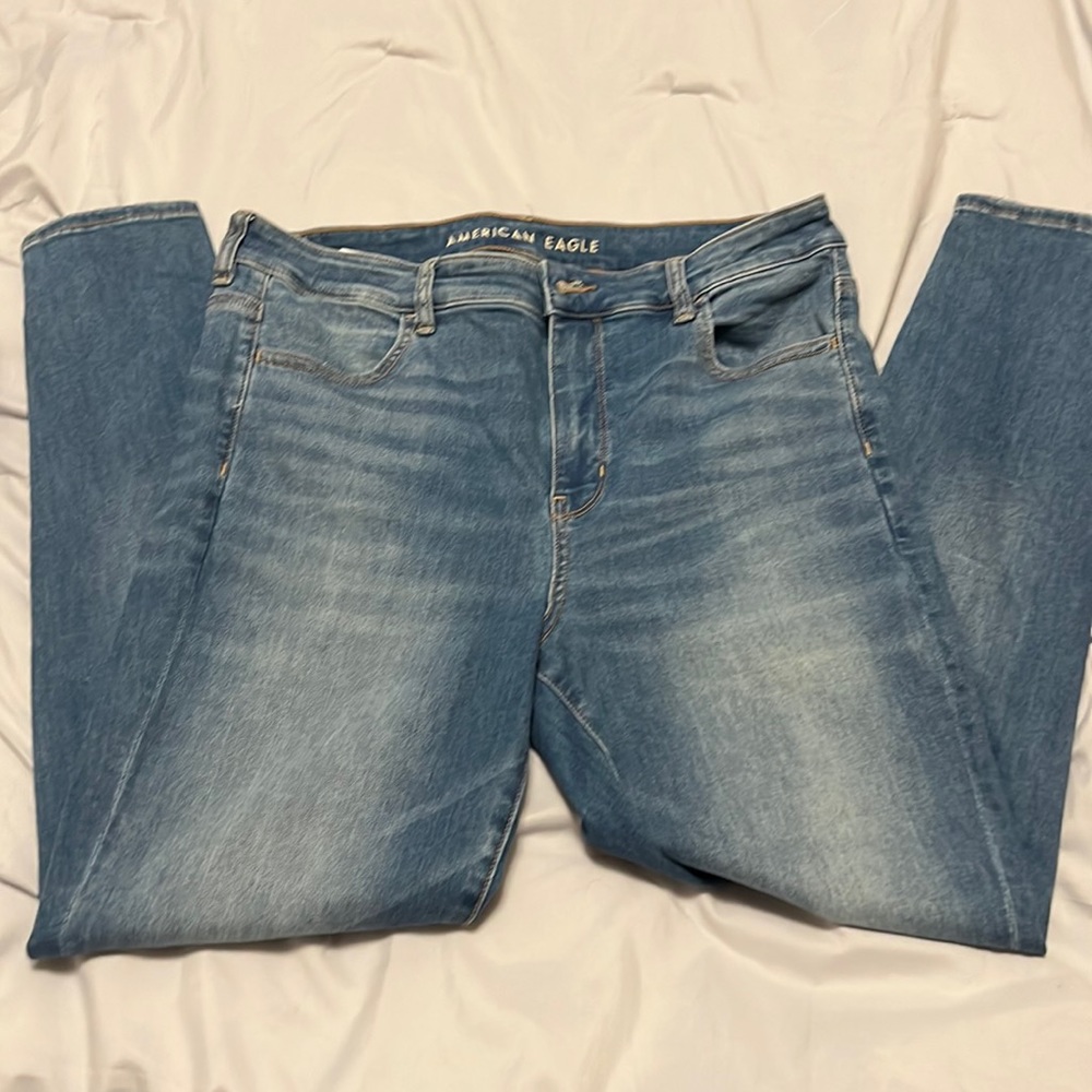 Womens American eagle medium wash next level stretch skinny jeans 16R